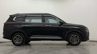Used 2022 Kia Carens Luxury Plus 1.4 Petrol DCT 7 STR Petrol Automatic exterior RIGHT SIDE VIEW