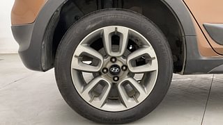 Used 2016 Hyundai i20 Active [2015-2020] 1.2 SX Petrol Manual tyres RIGHT REAR TYRE RIM VIEW