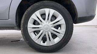 Used 2018 Tata Zest [2014-2019] XM Petrol Petrol Manual tyres LEFT REAR TYRE RIM VIEW