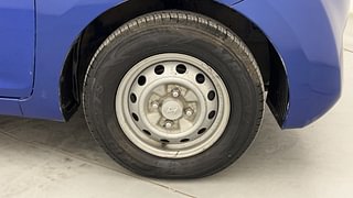 Used 2013 Hyundai Eon [2011-2018] Era + Petrol Manual tyres RIGHT FRONT TYRE RIM VIEW