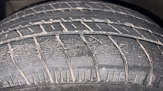 Used 2013 Maruti Suzuki Ertiga [2012-2015] ZDi Diesel Manual tyres LEFT FRONT TYRE TREAD VIEW