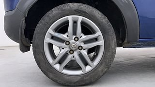 Used 2020 Renault Triber RXZ AMT Petrol Automatic tyres RIGHT REAR TYRE RIM VIEW