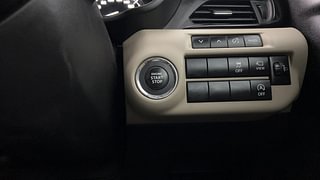 Used 2022 Toyota Glanza V Petrol Manual top_features Keyless start