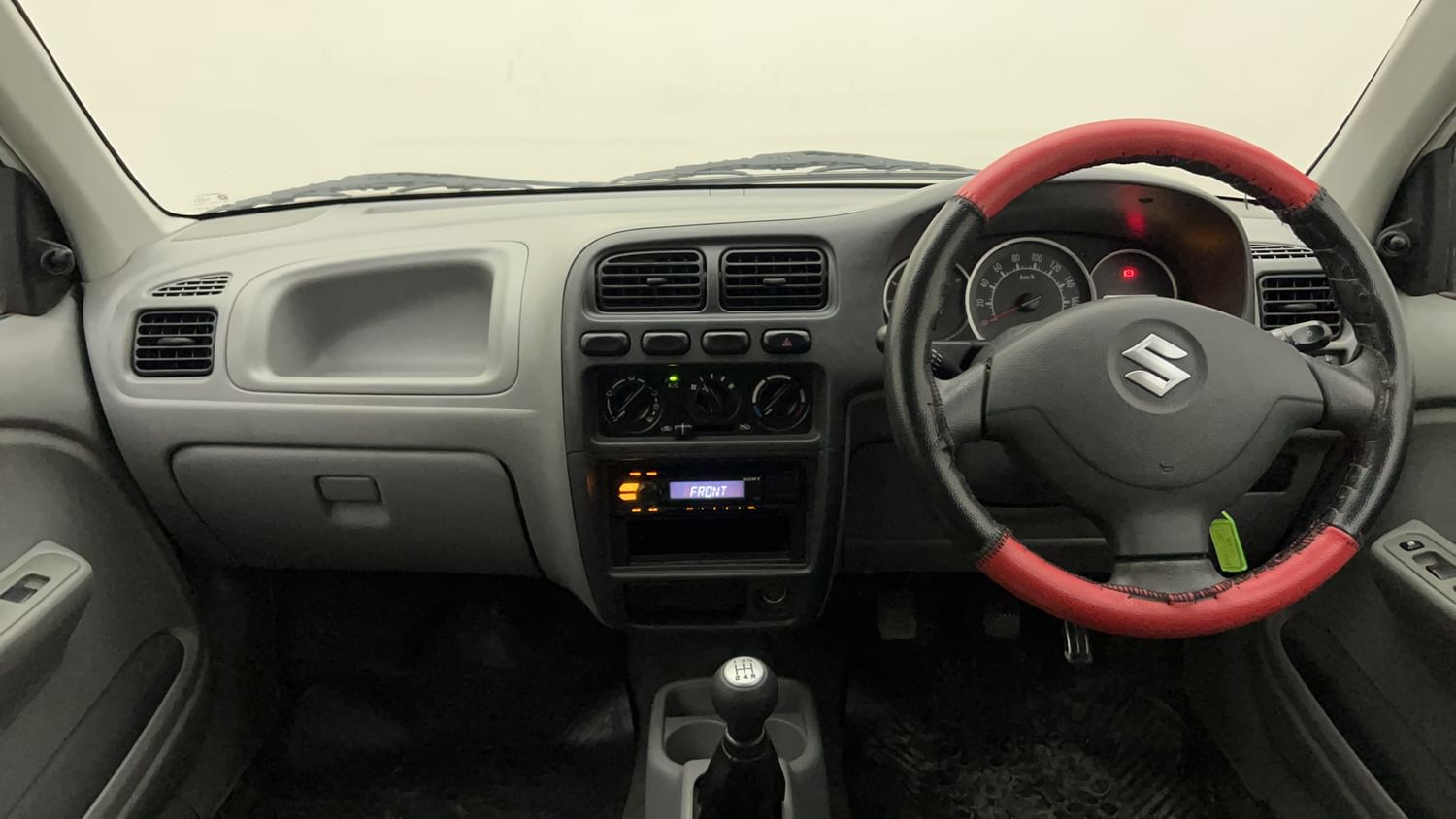 New Maruti Suzuki Alto K10 interior DASHBOARD VIEW