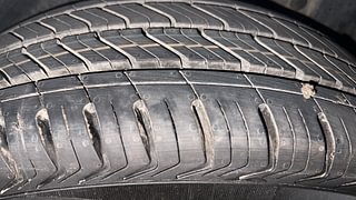 Used 2013 Maruti Suzuki Ertiga [2012-2015] ZDi Diesel Manual tyres LEFT REAR TYRE TREAD VIEW