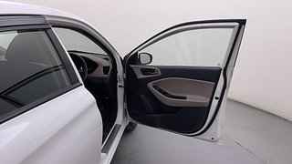 Used 2018 Hyundai Elite i20 [2014-2018] Asta 1.2 (O) Petrol Manual interior RIGHT FRONT DOOR OPEN VIEW