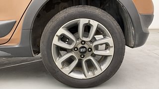 Used 2016 Hyundai i20 Active [2015-2020] 1.2 SX Petrol Manual tyres LEFT REAR TYRE RIM VIEW