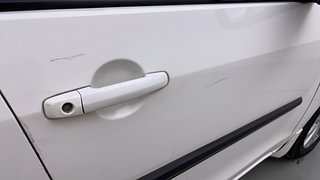 Used 2013 Maruti Suzuki Ertiga [2012-2015] ZDi Diesel Manual dents MINOR SCRATCH