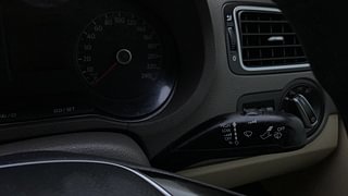 Used 2022 Volkswagen Vento Highline 1.0L TSI Petrol Manual top_features Rain sensing wipers