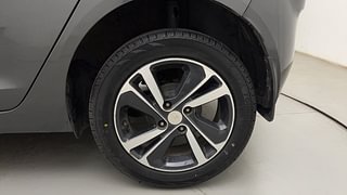 Used 2022 Tata Altroz XZ 1.2 Petrol Manual tyres LEFT REAR TYRE RIM VIEW