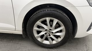 Used 2022 Skoda Slavia Ambition 1.0L TSI MT Petrol Manual tyres RIGHT FRONT TYRE RIM VIEW