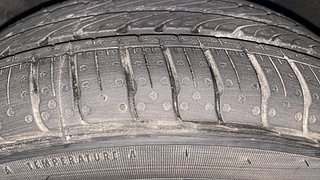 Used 2014 Hyundai Xcent [2014-2017] SX AT (O) Petrol Petrol Automatic tyres LEFT FRONT TYRE TREAD VIEW