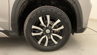 Used 2020 maruti-suzuki Vitara Brezza VDi AGS Diesel Automatic tyres RIGHT FRONT TYRE RIM VIEW