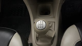 Used 2013 Maruti Suzuki Swift Dzire VXI Petrol Manual interior GEAR  KNOB VIEW