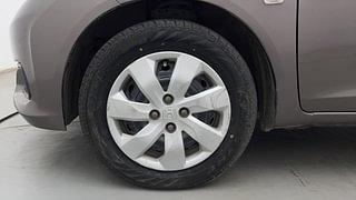Used 2015 Honda Mobilio [2014-2017] S Petrol Petrol Manual tyres LEFT FRONT TYRE RIM VIEW