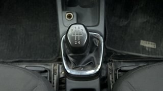 Used 2016 Renault Kwid [2015-2019] RXL Petrol Manual interior GEAR  KNOB VIEW