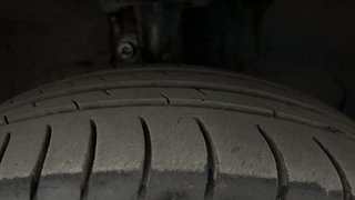 Used 2014 Ford Figo [2010-2015] Duratec Petrol Titanium 1.2 Petrol Manual tyres RIGHT FRONT TYRE TREAD VIEW