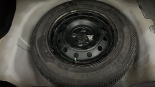 Used 2013 Maruti Suzuki Swift Dzire VXI Petrol Manual tyres SPARE TYRE VIEW