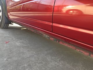 Used 2019 Renault Kwid [2015-2019] 1.0 RXT AMT Opt Petrol Automatic dents MINOR DENT