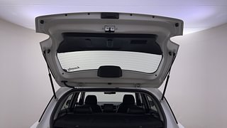 Used 2021 Hyundai Venue [2019-2022] SX 1.0  Turbo iMT Petrol Manual interior DICKY DOOR OPEN VIEW