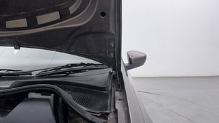 Used 2016 Volkswagen Polo [2015-2019] Comfortline 1.2L (P) Petrol Manual engine ENGINE LEFT SIDE HINGE & APRON VIEW
