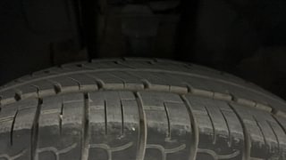 Used 2019 Renault Kwid [2015-2019] RXL Petrol Manual tyres LEFT FRONT TYRE TREAD VIEW