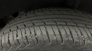 Used 2019 Renault Kwid [2015-2019] RXL Petrol Manual tyres LEFT REAR TYRE TREAD VIEW