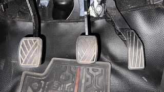 Used 2022 Maruti Suzuki Alto K10 VXI Petrol Manual interior PEDALS VIEW