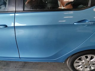 Used 2016 Tata Tiago [2016-2020] XZ CNG (Outside Fitted) Petrol+cng Manual dents MINOR SCRATCH