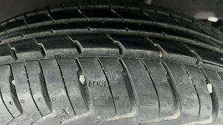 Used 2016 Renault Kwid [2015-2019] RXL Petrol Manual tyres LEFT REAR TYRE TREAD VIEW
