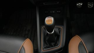 Used 2016 Hyundai i20 Active [2015-2020] 1.2 SX Petrol Manual interior GEAR  KNOB VIEW