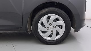 Used 2022 Hyundai New Santro 1.1 Sportz AMT Petrol Automatic tyres RIGHT FRONT TYRE RIM VIEW