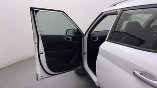 Used 2021 Hyundai Venue [2019-2022] SX 1.0  Turbo iMT Petrol Manual interior LEFT FRONT DOOR OPEN VIEW