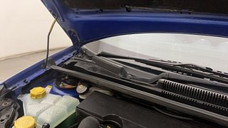 Used 2014 Ford Figo [2010-2015] Duratec Petrol Titanium 1.2 Petrol Manual engine ENGINE RIGHT SIDE HINGE & APRON VIEW