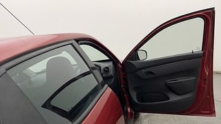 Used 2016 Renault Kwid [2015-2019] RXT Petrol Manual interior RIGHT FRONT DOOR OPEN VIEW