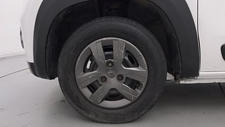 Used 2017 Renault Kwid [2015-2019] 1.0 RXL AMT Petrol Automatic tyres LEFT FRONT TYRE RIM VIEW