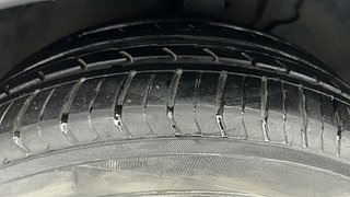 Used 2015 Volkswagen Jetta [2013-2017] Highline TDI AT Diesel Automatic tyres LEFT FRONT TYRE TREAD VIEW
