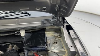 Used 2016 Renault Kwid [2015-2019] RXL Petrol Manual engine ENGINE LEFT SIDE HINGE & APRON VIEW