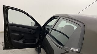 Used 2019 Renault Kwid [2015-2019] RXL Petrol Manual interior LEFT FRONT DOOR OPEN VIEW