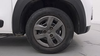 Used 2017 Renault Kwid [2015-2019] 1.0 RXL AMT Petrol Automatic tyres RIGHT FRONT TYRE RIM VIEW