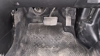 Used 2014 Hyundai Xcent [2014-2017] SX AT (O) Petrol Petrol Automatic interior PEDALS VIEW