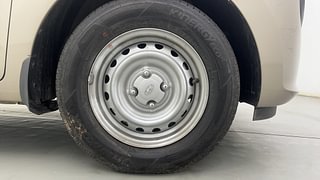 Used 2019 Hyundai New Santro 1.1 Magna AMT Petrol Automatic tyres RIGHT FRONT TYRE RIM VIEW