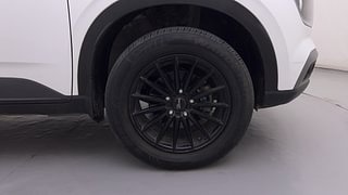 Used 2021 Hyundai Venue [2019-2022] SX 1.0  Turbo iMT Petrol Manual tyres RIGHT FRONT TYRE RIM VIEW