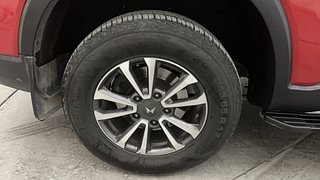Used 2022 mahindra Scorpio N Z8 L Diesel 7 STR Diesel Manual tyres RIGHT REAR TYRE RIM VIEW