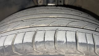 Used 2016 Volkswagen Polo [2015-2019] Comfortline 1.2L (P) Petrol Manual tyres LEFT FRONT TYRE TREAD VIEW