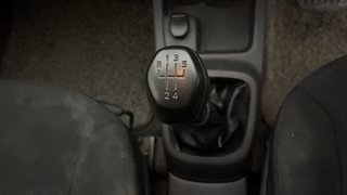 Used 2016 Renault Kwid [2015-2019] RXT Petrol Manual interior GEAR  KNOB VIEW