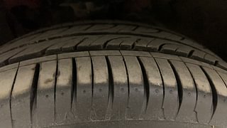 Used 2016 Hyundai Elite i20 [2014-2018] Asta 1.2 Petrol Manual tyres LEFT FRONT TYRE TREAD VIEW