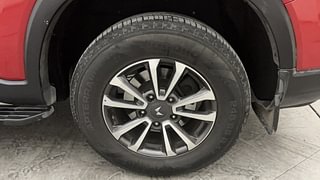 Used 2022 mahindra Scorpio N Z8 L Diesel 7 STR Diesel Manual tyres LEFT REAR TYRE RIM VIEW