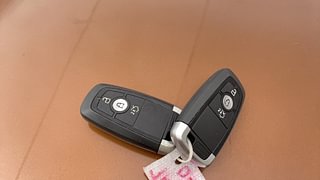 Used 2020 Ford Freestyle [2017-2021] Titanium Plus 1.2 Ti-VCT Petrol Manual extra CAR KEY VIEW