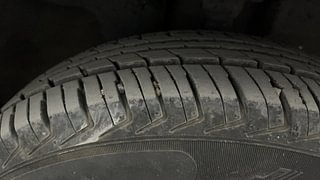 Used 2019 Renault Kwid [2015-2019] RXL Petrol Manual tyres RIGHT FRONT TYRE TREAD VIEW